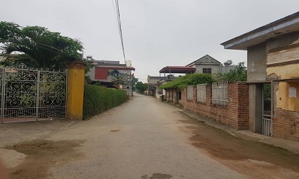 Dân làng nói về thông tin nam sinh khiến 4 bạn học mang bầu: Chỉ là lời đồn, gia đình Đ. đã đón mẹ con H. về chăm sóc