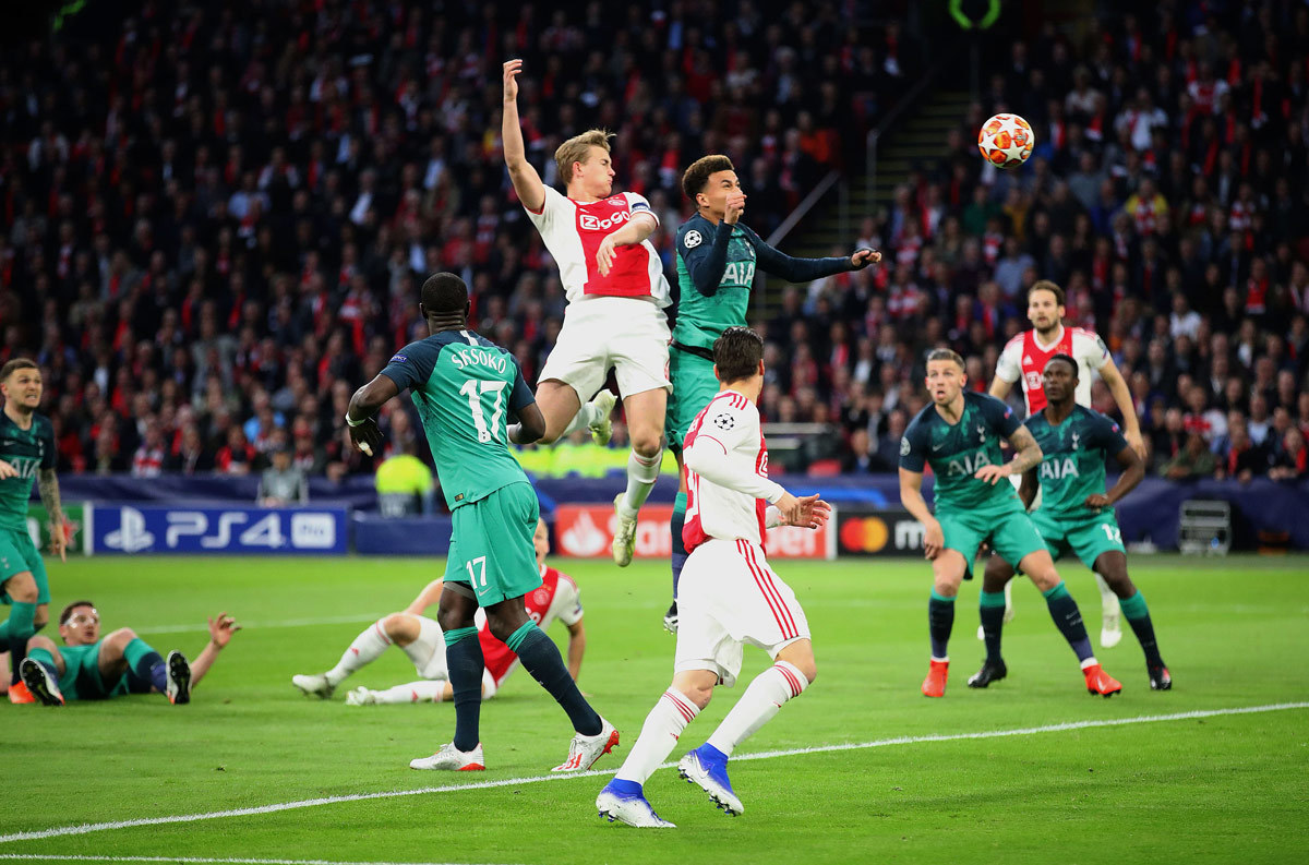 Tottenham 'lật kèo' thần kỳ: Những kẻ phi thường