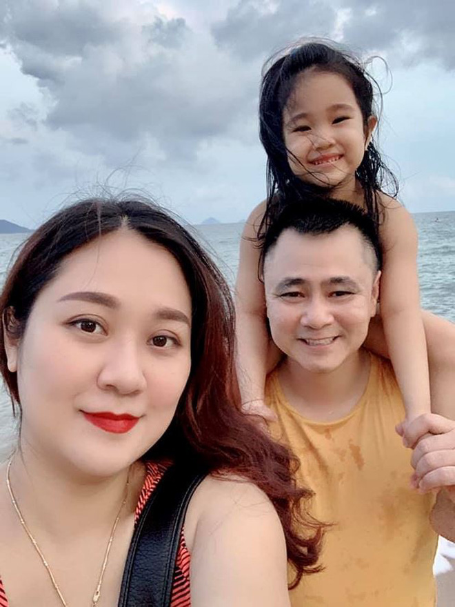 Hành trình 4 năm hôn nhân hạnh phúc của NSND Tự Long và người vợ tài sắc - Ảnh 1. Hành trình 4 năm hôn nhân hạnh phúc của NSND Tự Long và người vợ tài sắc - Ảnh 1.