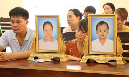 Đề nghị hơn 10 năm tù cho tài xế tông 2 bé gái tử vong