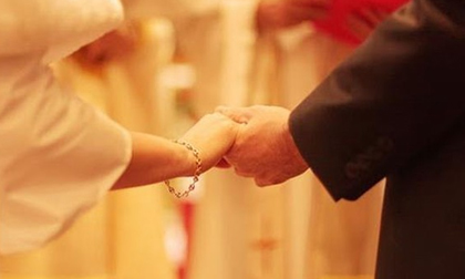 Phật dạy: Người với người gặp nhau là do duyên nợ từ kiếp trước, có nợ mới nên vợ chồng