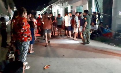 Chồng đau đớn phát hiện vợ mới sinh con treo cổ chết trong phòng trọ