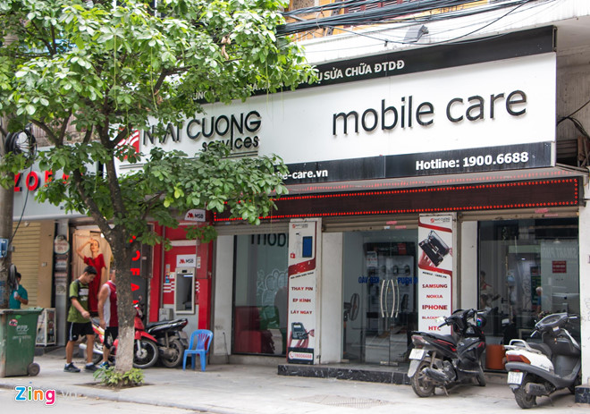 Them mot cua hang cua Nhat Cuong Mobile mo cua don khach hinh anh 1 
