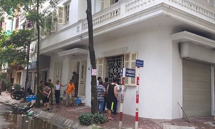 Hà Nội: Cả khu phố hoảng loạn vì đám cháy bùng phát trong ngôi nhà chưa có người ở
