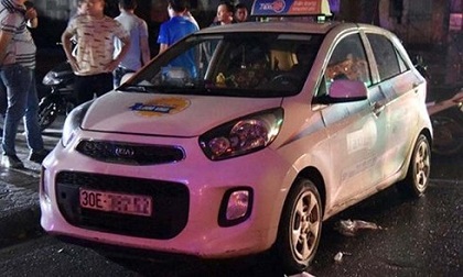 Khởi tố vụ án nữ tài xế taxi bị đâm trọng thương