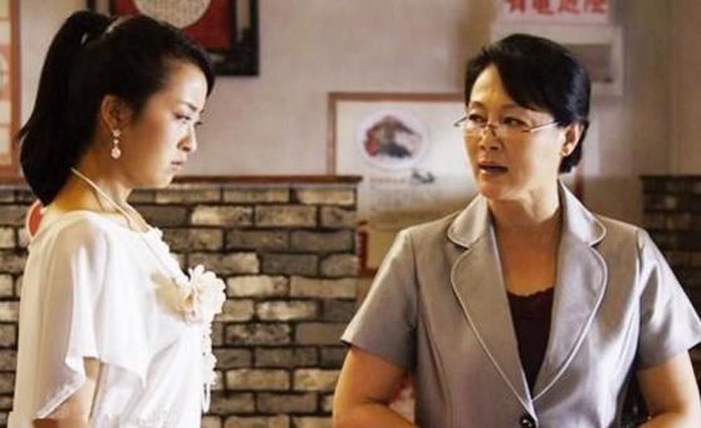 me de den choi, me chong noi mot cau khien toi be con chay ra khoi nha - 1