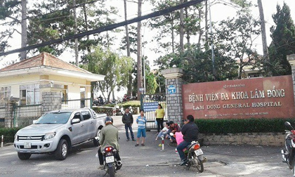 Chồng chém chết vợ rồi uống thuốc sâu tự tử
