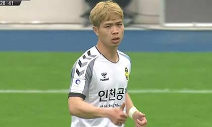 Daegu - Incheon United: Công Phượng vào sân, bước ngoặt dự bị