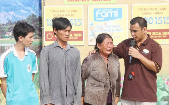MC Quyền Linh tiết lộ gây sốc: Sẽ tạm dừng mọi hoạt động showbiz! MC Quyền Linh tiết lộ gây sốc: Sẽ tạm dừng mọi hoạt động showbiz!