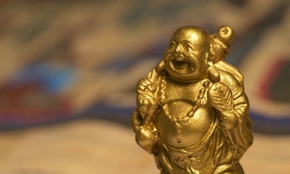 Giá vàng hôm nay 25/5: Chờ đợi cuộc chiến, quay đầu giảm mạnh