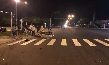 Va chạm kinh hoàng với xe khách, nam thanh niên tử vong tại chỗ