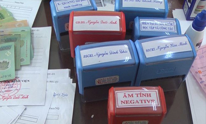 Phát hiện đường dây làm giả giấy khám sức khỏe bệnh viện Bạch Mai