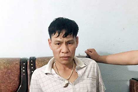 Màn diễn vụng về và nỗi buồn người đánh án 