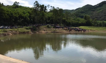 Nghệ An: Rủ nhau ra đập tắm, 5 em học sinh đuối nước thương tâm