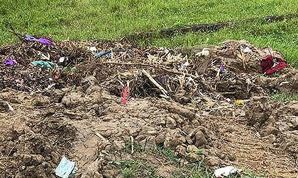 Người làm công giết bà chủ, phi tang xác tại bãi rác vì món nợ 30 triệu đồng