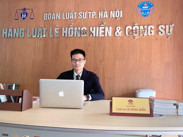 lan dau tiet lo noi dung cuoc noi chuyen cua bo nu sinh giao ga voi luat su - 2