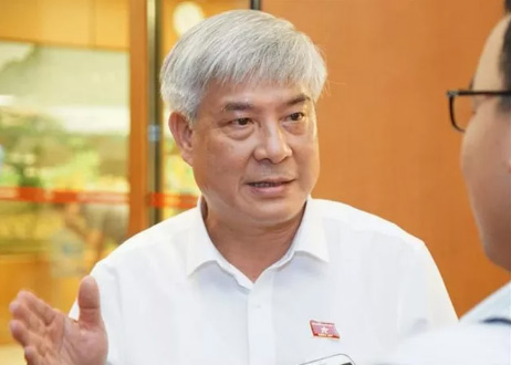 Tạm giữ số tiền “khủng” trong vụ gian lận điểm thi ở Sơn La - 3