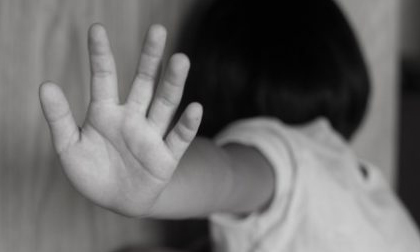 Thái Bình: Gã đàn ông dâm ô em họ 9 tuổi của vợ rồi bỏ trốn