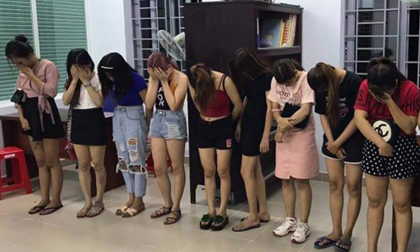 Nhóm thanh thiếu niên tổ chức 'tiệc ma túy' trong quán karaoke