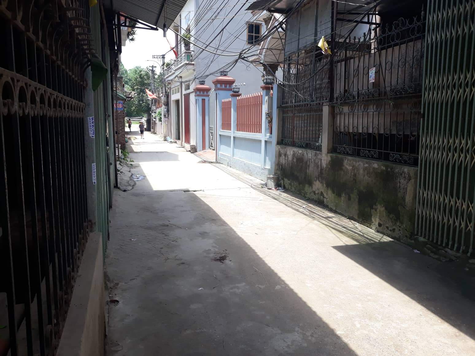 Phút kinh hoàng của cặp vợ chồng ở Hà Nội bị con rể truy sát giữa cơn mưa lớn - 1
