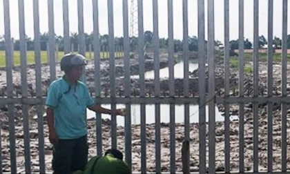 Kiên Giang: Rơi xuống hố nước, 3 bé trai tử vong