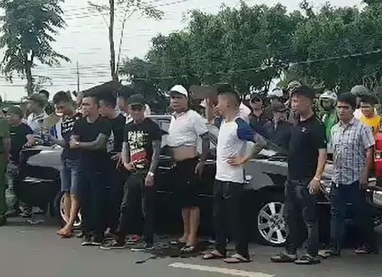 Vụ 'giang hồ bao vây công an' ở Biên Hòa: Nhân chứng tại nhà hàng nói gì? - 1