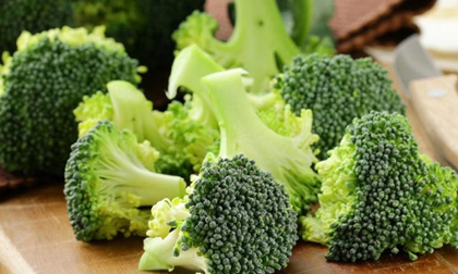 Đi ăn quán, nên tránh gọi 3 loại rau quen này vì rất bẩn, nhà hàng chưa chắc đã rửa