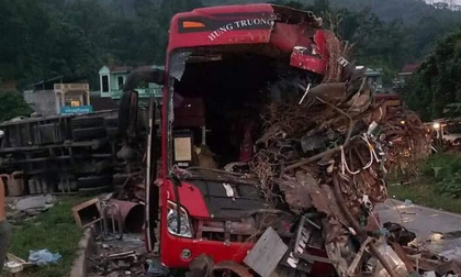 Vụ xe tải va chạm kinh hoàng với xe khách khiến 40 người thương vong: Chuyển gấp nhiều nạn nhân lên Hà Nội