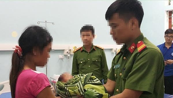 Trần tình đẫm nước mắt của người mẹ sang xứ người bán con từ lúc bào thai