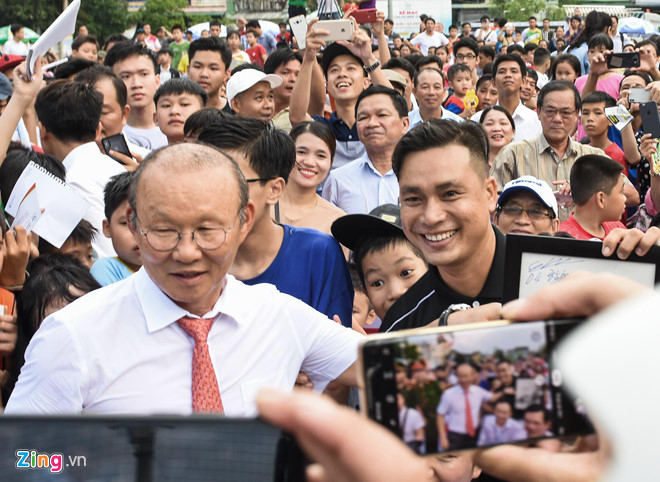 Thay Park duoc gi sau gan 2 nam dan dat Viet Nam hinh anh 1 