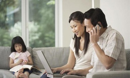 Đến thăm vợ chồng con trai, nhìn chiếc điều hòa bị chia đôi và câu chuyện đau điếng trong đó khiến tôi choáng váng cực độ