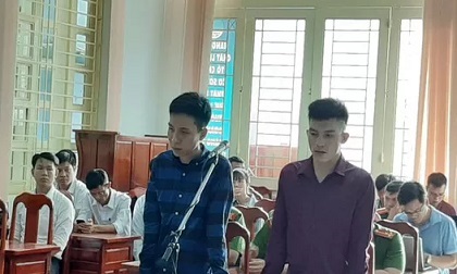 Đang xử lưu động 2 tên cướp dùng súng gây án ở trạm thu phí