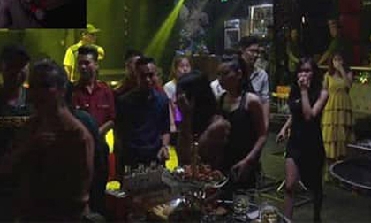 15 'nam thanh nữ tú' sử dụng ma túy 'bay lắc' trong quán bar