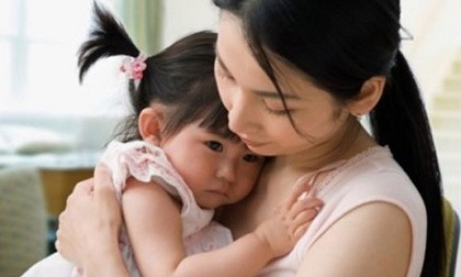 Ly hôn vì chồng qua lại với tình cũ, tôi day dứt mỗi khi nhìn con say giấc nồng