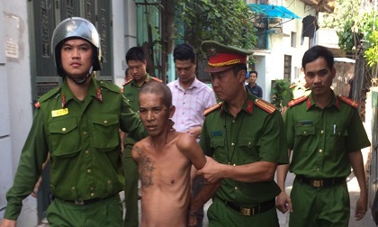 Hà Nội: Khống chế thanh niên ngáo đá đột nhập nhà dân