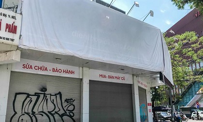 Chuỗi cửa hàng Nhật Cường 'phủ bạt, che biển' sau hơn một tháng ông chủ bỏ trốn
