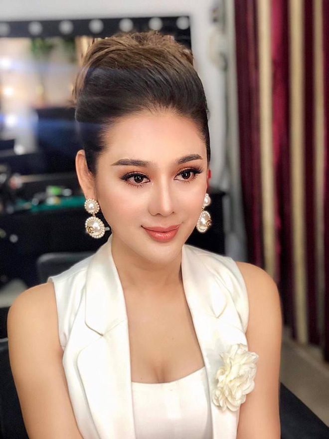 Lâm Khánh Chi: Sau liveshow đó tôi mất hết, mất sạch 8 tỷ, còn mắc nợ mấy trăm triệu phải đi vay lãi - Ảnh 1. Lâm Khánh Chi: Sau liveshow đó tôi mất hết, mất sạch 8 tỷ, còn mắc nợ mấy trăm triệu phải đi vay lãi - Ảnh 1.