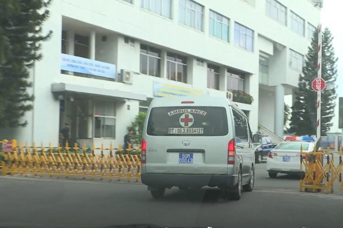 Rơi nước mắt với 6 giờ chạy đua mang quả tim từ Hà Nội vào Sài Gòn để ghép - 1