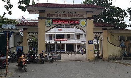 Bác sỹ siêu âm 'vạch' mâu thuẫn vụ bé sơ sinh tử vong với vết đứt trên cổ