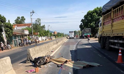 Tai nạn nghiêm trọng ở Bình Định, 2 người chết 1 người bị thương