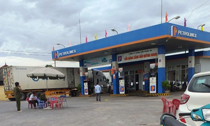 Điều tra nguyên nhân nữ nhân viên bán xăng bị đâm tử vong trong đêm