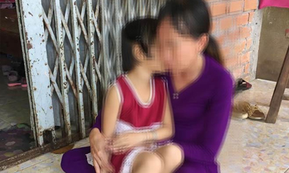 Bé gái 6 tuổi nghi bị ông ngoại nuôi dâm ô: Tiết lộ đau đớn của người mẹ