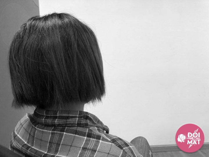 bi chong duoi di, toi uat uc bo ve ngoai, tuong chong se an han ai ngo... - 1