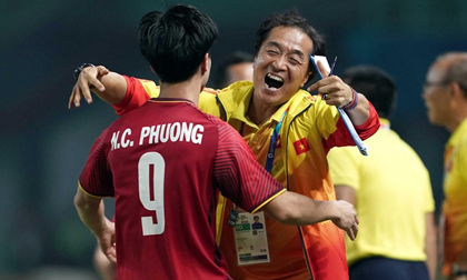 Trợ lý thầy Park: 'World Cup là thử thách bóng đá Việt Nam có thể nghĩ tới'