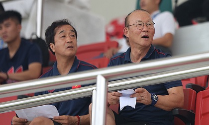Thầy Park 'đỏ mắt' tìm ngọc thô cho U23 Việt Nam