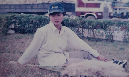 Cha mẹ già mong ngóng con gái suốt 16 năm vì lời hẹn 'sẽ trở về'