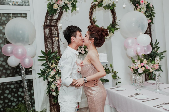 'Mê' vợ như đại gia Minh Nhựa: Cưới nhau 8 năm vẫn mặn nồng, suy sụp vì vợ bỏ đi đến nỗi tự tử bất thành - 2