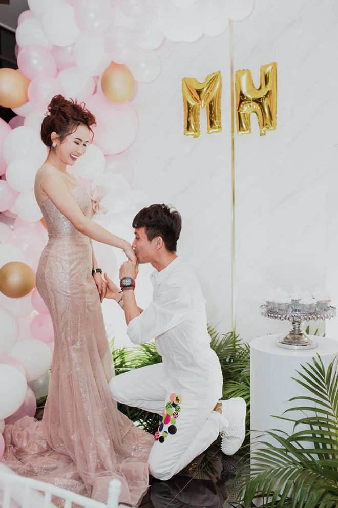 'Mê' vợ như đại gia Minh Nhựa: Cưới nhau 8 năm vẫn mặn nồng, suy sụp vì vợ bỏ đi đến nỗi tự tử bất thành - 3