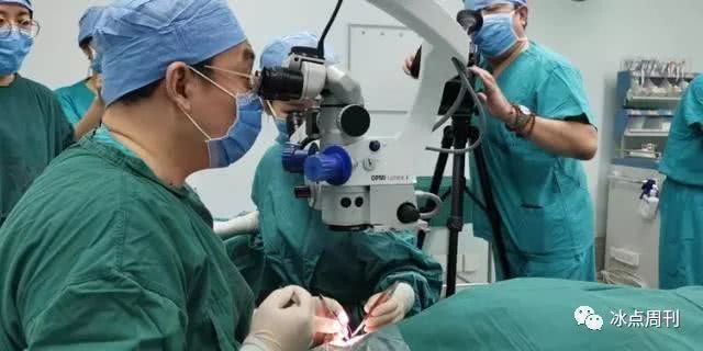 Bác sĩ 32 tuổi qua đời vì ngừng tim, món quà để lại ai cũng phải bất ngờ