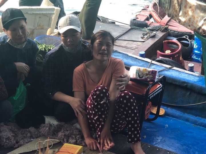 Tìm thấy thi thể bé trai 4 tuổi rơi xuống biển Hạ Long, bà và mẹ quỵ ngã